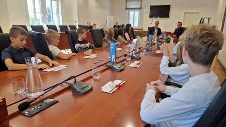 Župan dr. Gregor Kovačič je sprejel najuspešnejše učence Glasbene šole Ilirska Bistrica  (4)